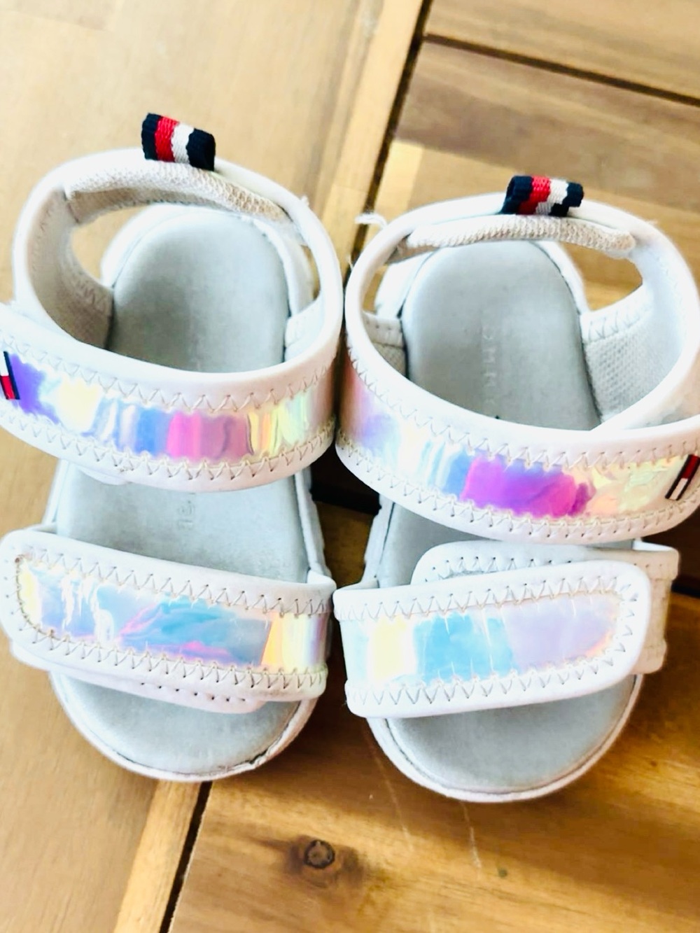 Tommy Hilfiger Toddler Size 5 Iridescent Strap Sandals
